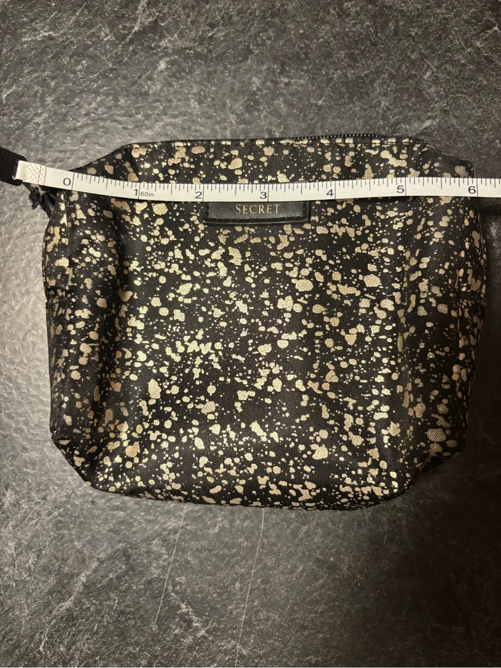 Victorias Secret compact victoria